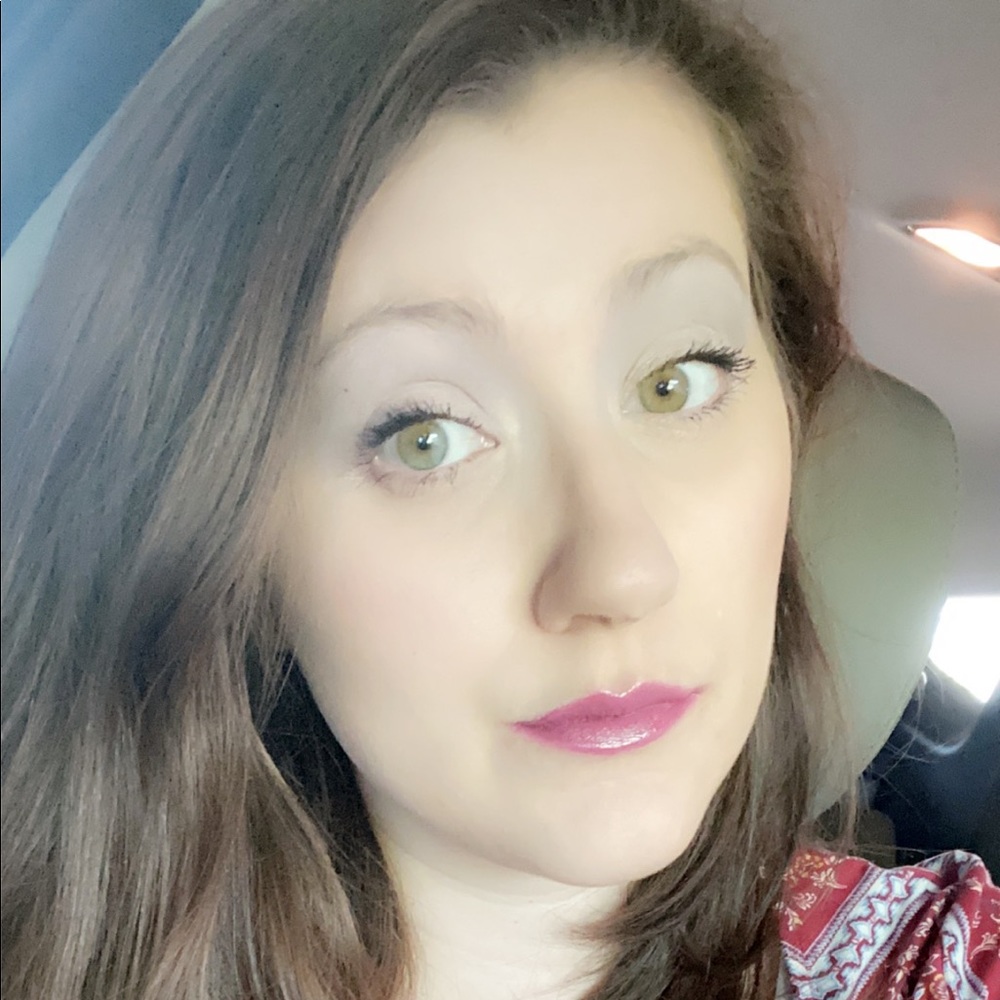 Meet your Posher, Courtney